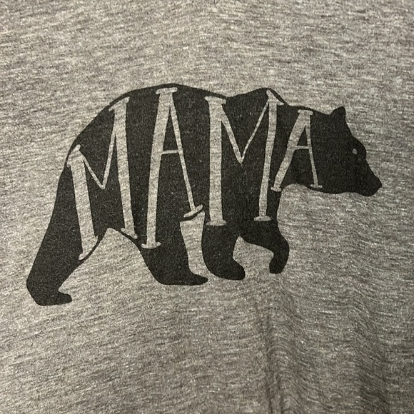 Mama bear tee - Picture 3 of 7